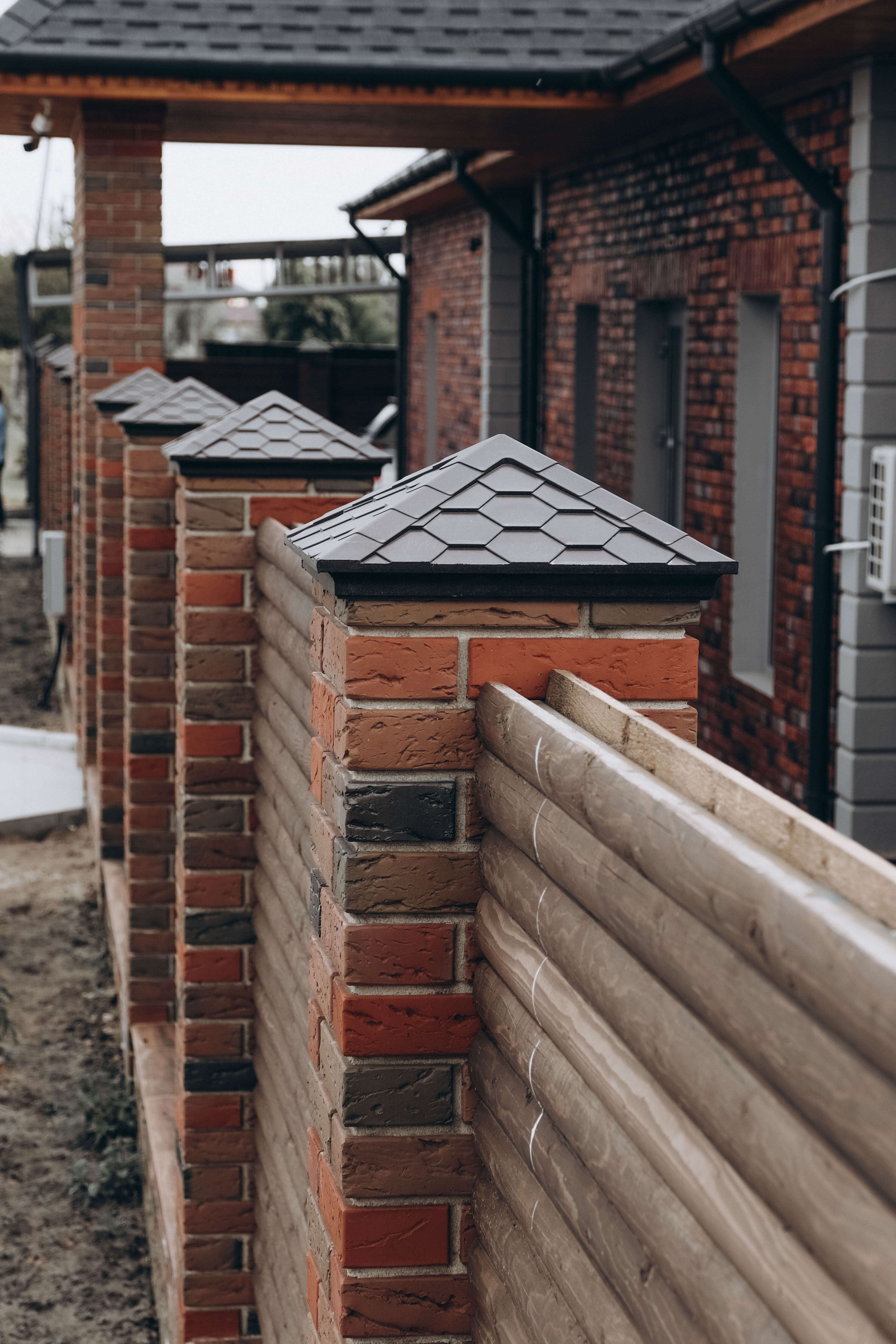 Колпак Zking Эверест Коричневый на столб 1.5х1.5 кирпича (390х390мм) в Красногорске фото